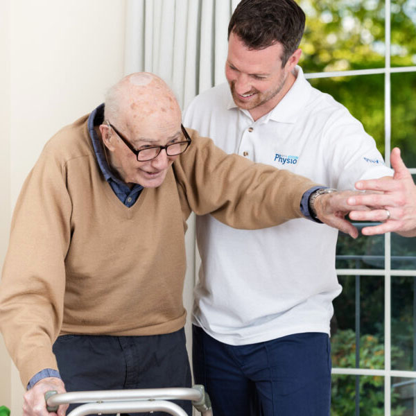 فیزیوتراپی و توانبخشی در منزل