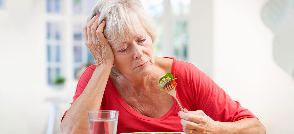 علت غذا نخوردن سالمندان