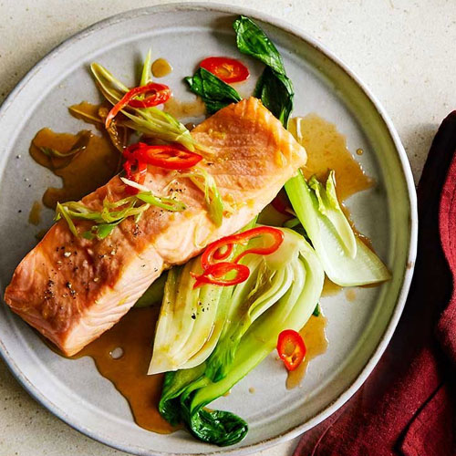 ماهی سالمون در رژیم غذایی سالمندان