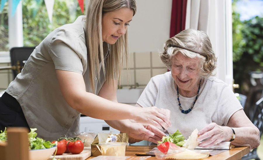 تغذیه سالمندان