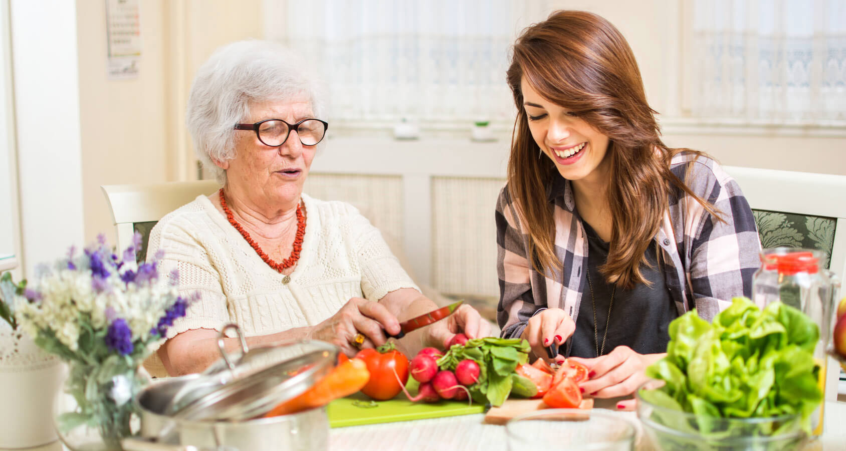 غذا برای سالمندان و تاثیر سبک زندگی در آن