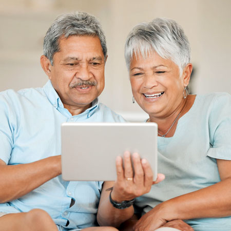 آموزش تماس تصویری در واتس اپ برای سالمندان